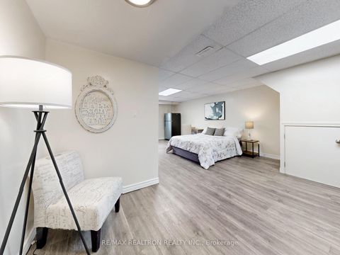 Photo 38 at 8 Coburg Crescent, Langstaff, Richmond Hill