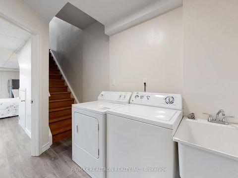 Photo 42 at 8 Coburg Crescent, Langstaff, Richmond Hill