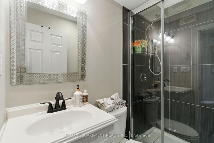 Photo 26 at 5566 Thorn Lane, Orchard, Burlington