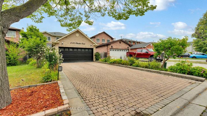 Photo 2 at 2135 Theoden Court, Brock Ridge, Pickering