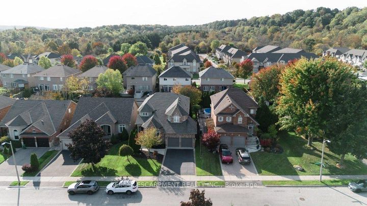 Photo 2 at 98 Davidson Boulevard, Dundas, Hamilton
