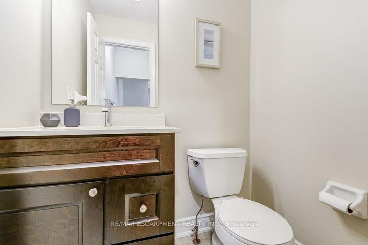 Photo 12 at 98 Davidson Boulevard, Dundas, Hamilton