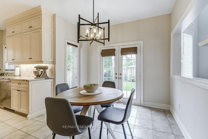 Photo 15 at 98 Davidson Boulevard, Dundas, Hamilton