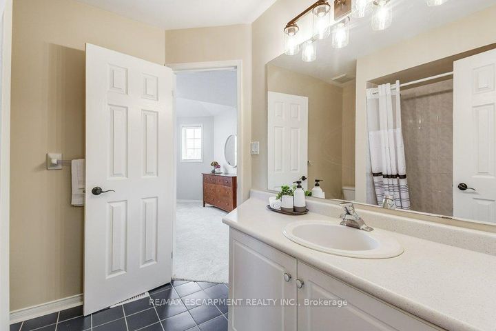 Photo 29 at 98 Davidson Boulevard, Dundas, Hamilton