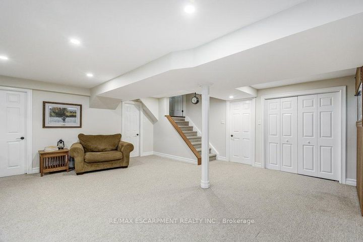 Photo 30 at 98 Davidson Boulevard, Dundas, Hamilton