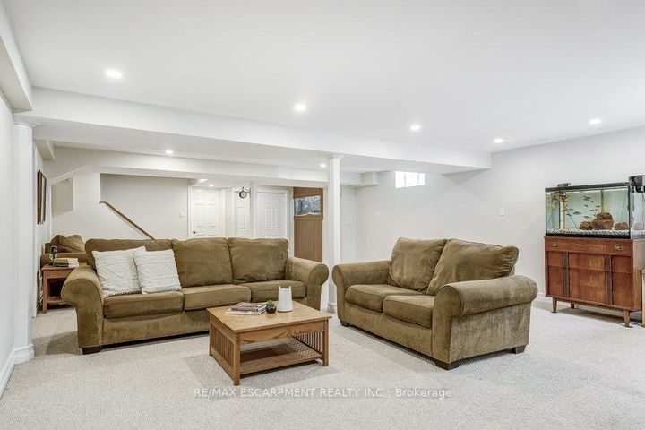 Photo 31 at 98 Davidson Boulevard, Dundas, Hamilton