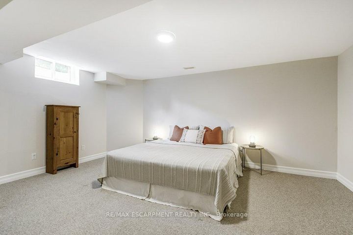 Photo 32 at 98 Davidson Boulevard, Dundas, Hamilton