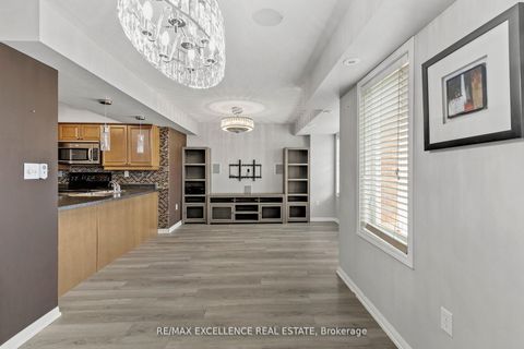 Photo 12 at 29 - 2614 Dashwood Drive, WT West Oak Trails, Oakville