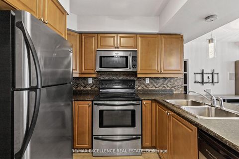 Photo 14 at 29 - 2614 Dashwood Drive, WT West Oak Trails, Oakville