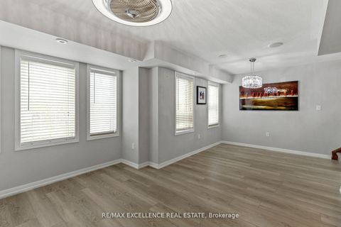 Photo 19 at 29 - 2614 Dashwood Drive, WT West Oak Trails, Oakville