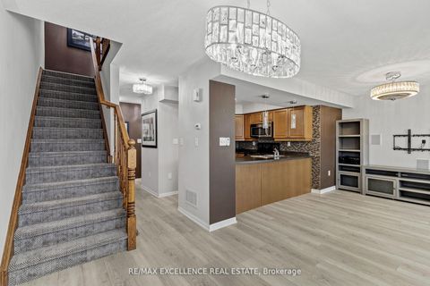 Photo 21 at 29 - 2614 Dashwood Drive, WT West Oak Trails, Oakville