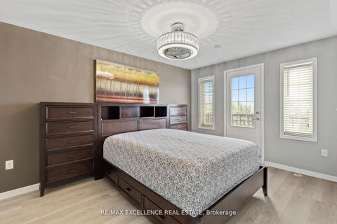 Photo 25 at 29 - 2614 Dashwood Drive, WT West Oak Trails, Oakville