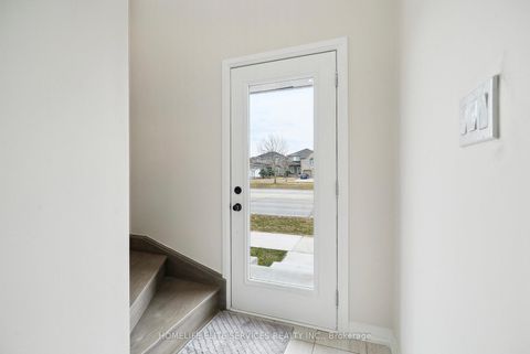 Photo 8 at 57 Fairlane Avenue, Painswick South, Barrie