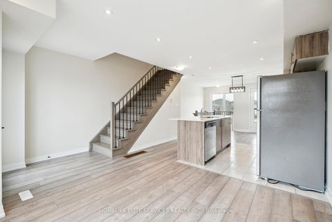 Photo 14 at 57 Fairlane Avenue, Painswick South, Barrie