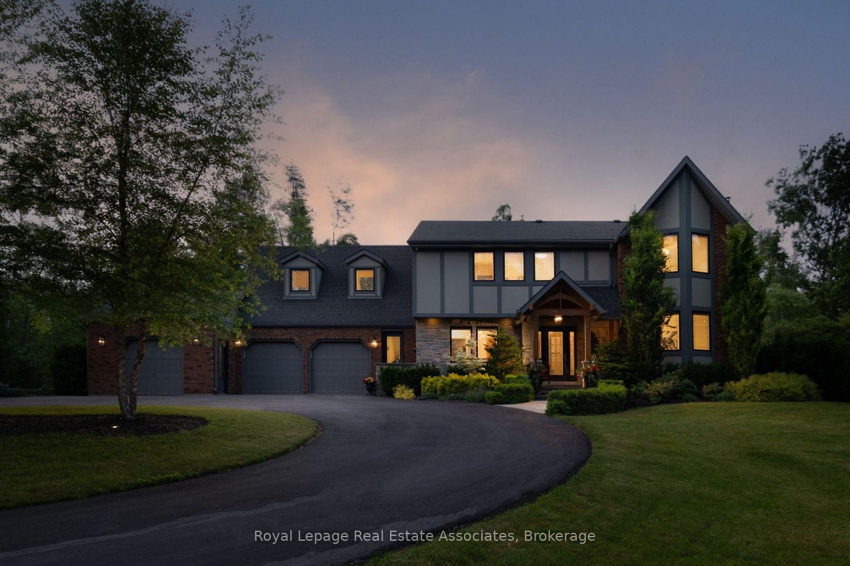 32 Cedar Drive, Rural Caledon, Caledon by Loree Meneguzzi Real Estate 32 Cedar Drive, Rural Caledon, Caledon