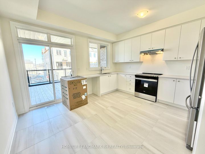 Photo 9 at 163 Berczy Green Drive, Rural Markham, Markham