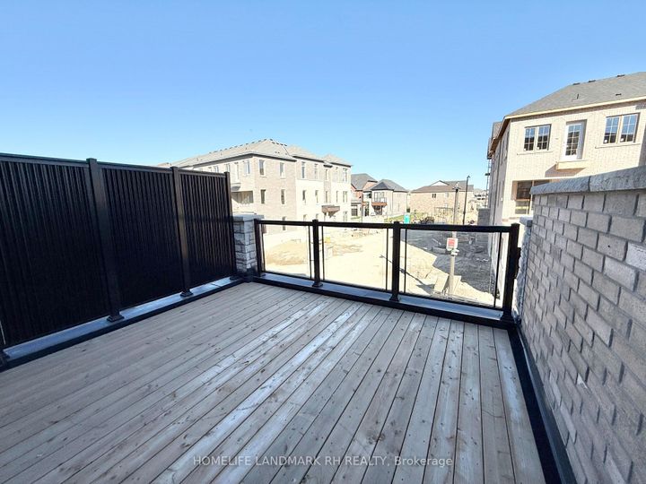 Photo 10 at 163 Berczy Green Drive, Rural Markham, Markham