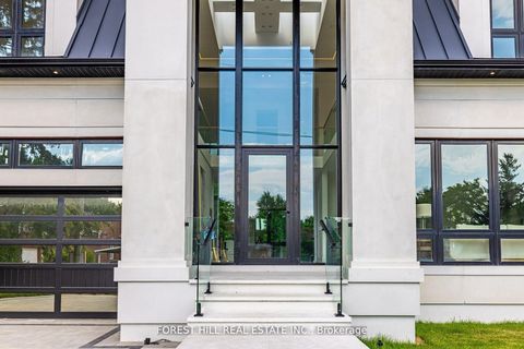 Photo 1 at 105 Castle Hill Drive, L'Amoreaux, Toronto