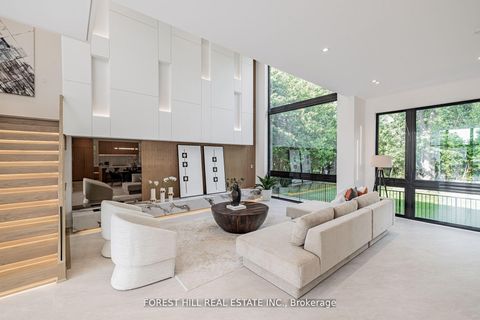 Photo 3 at 105 Castle Hill Drive, L'Amoreaux, Toronto