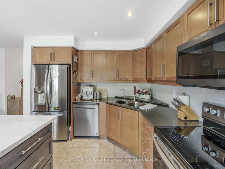 Photo 13 at 4057 Donnic Drive, Alton, Burlington