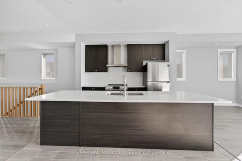 Photo 7 at 22 Blue Forest Crescent, Shore, Barrie