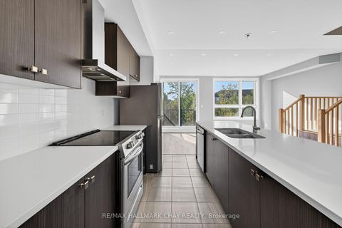 Photo 9 at 22 Blue Forest Crescent, Shore, Barrie