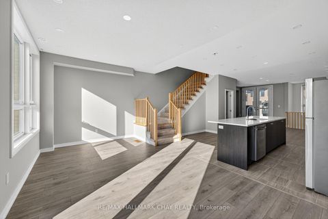 Photo 16 at 22 Blue Forest Crescent, Shore, Barrie Photo 16 at 22 Blue Forest Crescent, Shore, Barrie