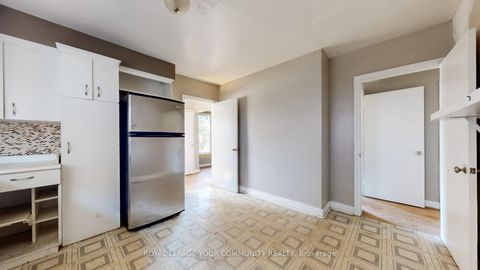 Photo 7 at 480 Ellerslie Avenue, Willowdale West, Toronto