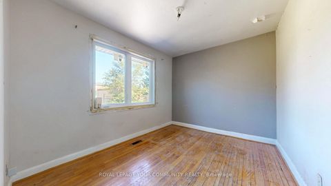 Photo 11 at 480 Ellerslie Avenue, Willowdale West, Toronto