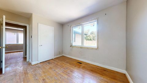 Photo 12 at 480 Ellerslie Avenue, Willowdale West, Toronto