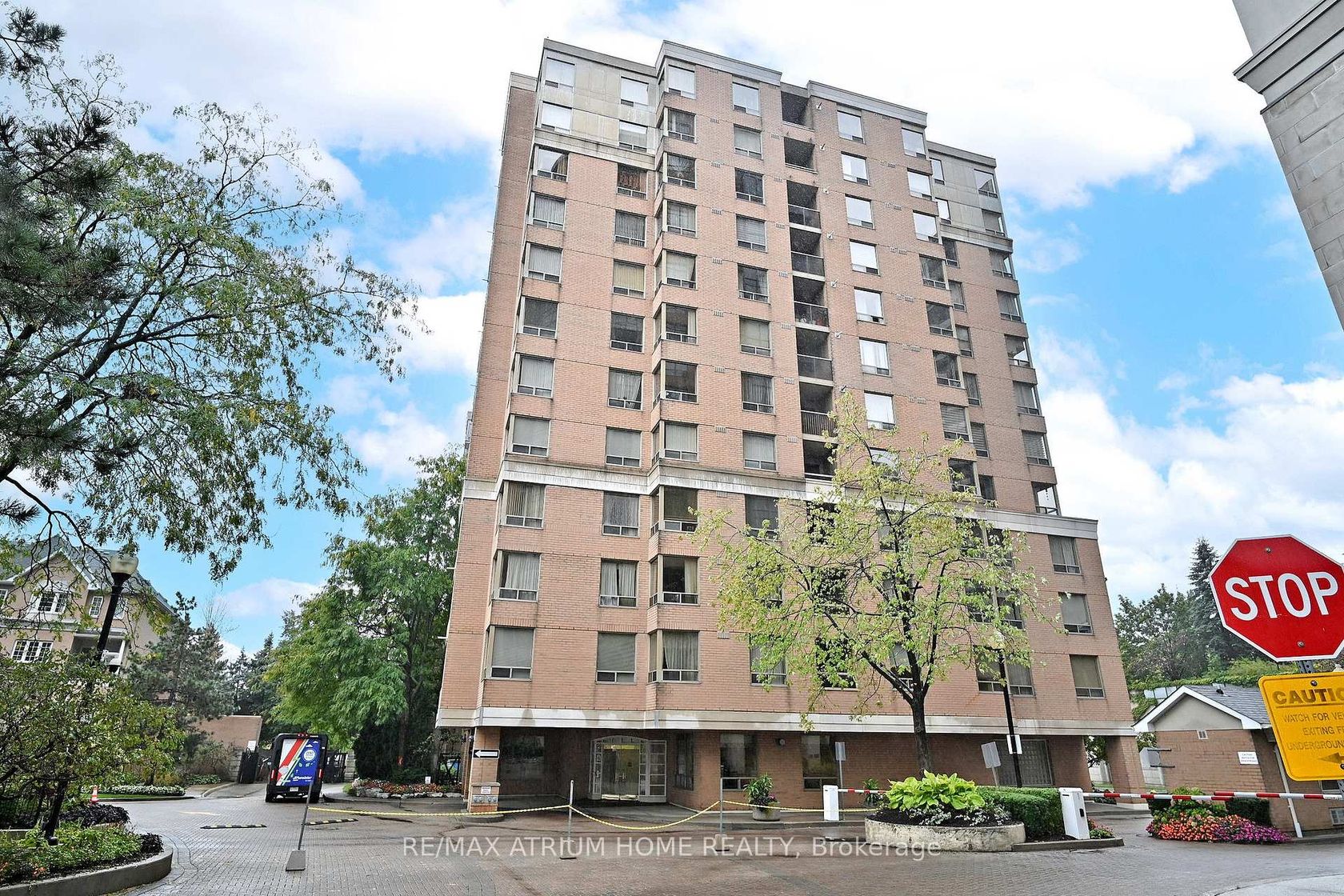 PH11 - 88 Grandview Way, Willowdale East, Toronto 