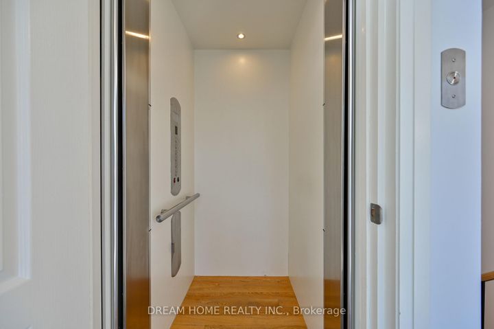 Photo 12 at 40 Teasel Way, Unionville, Markham