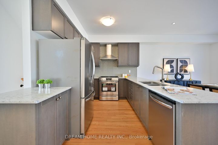 Photo 13 at 40 Teasel Way, Unionville, Markham