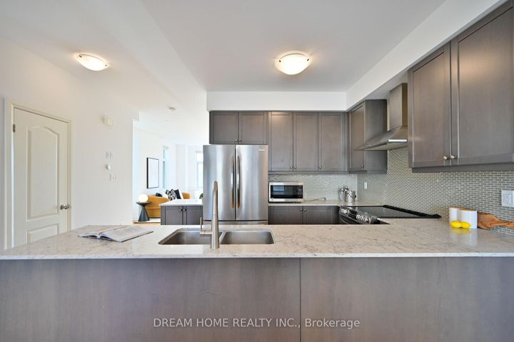 Photo 14 at 40 Teasel Way, Unionville, Markham