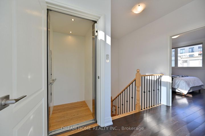 Photo 26 at 40 Teasel Way, Unionville, Markham