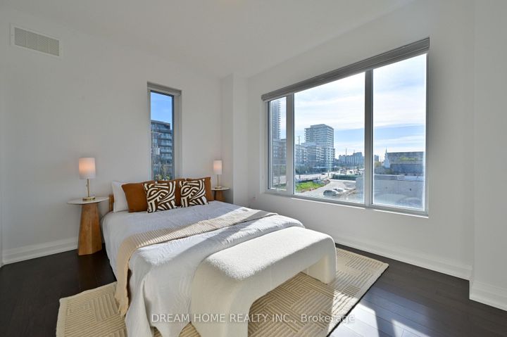 Photo 33 at 40 Teasel Way, Unionville, Markham