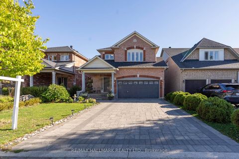 Photo 1 at 21 Brooks Avenue, Bayview Northeast, Aurora