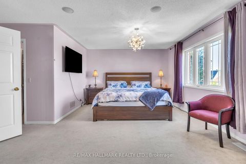 Photo 18 at 21 Brooks Avenue, Bayview Northeast, Aurora