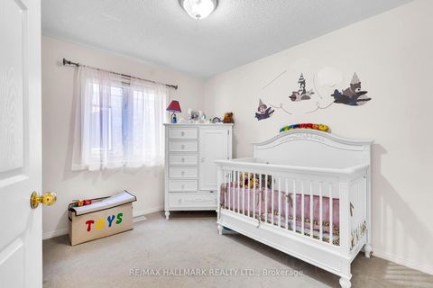 Photo 23 at 21 Brooks Avenue, Bayview Northeast, Aurora