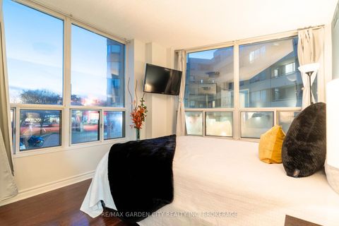Photo 10 at 202 - 897 Sheppard Avenue W, Clanton Park, Toronto