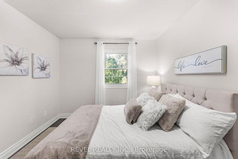 Photo 16 at 60 - 1610 Crawforth Street, Blue Grass Meadows, Whitby
