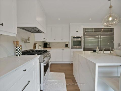 Photo 8 at 27 Cain Court, Nobleton, King Photo 8 at 27 Cain Court, Nobleton, King