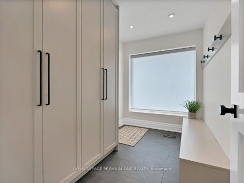 Photo 11 at 27 Cain Court, Nobleton, King Photo 11 at 27 Cain Court, Nobleton, King