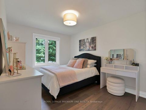 Photo 17 at 27 Cain Court, Nobleton, King Photo 17 at 27 Cain Court, Nobleton, King