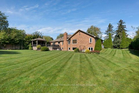 Photo 24 at 27 Cain Court, Nobleton, King Photo 24 at 27 Cain Court, Nobleton, King