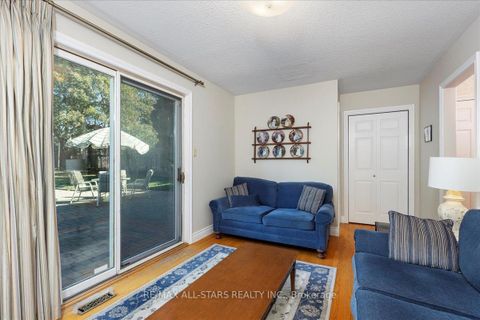 Photo 6 at 811 Grace Street S, College Manor, Newmarket