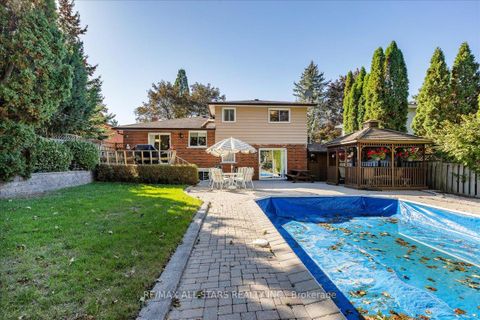 Photo 39 at 811 Grace Street S, College Manor, Newmarket
