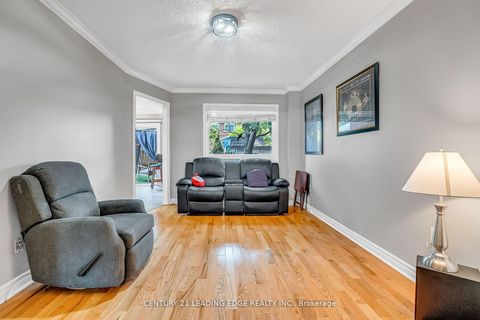 Photo 18 at 21 Brushwood Crescent, Bayshore, Barrie Photo 18 at 21 Brushwood Crescent, Bayshore, Barrie