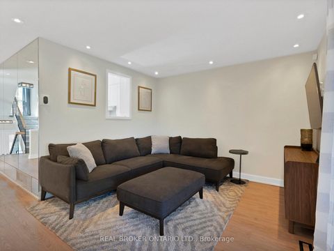 Photo 12 at 85 Cheryl Shepway, Don Valley Village, Toronto