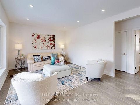 Photo 6 at 184 Lawrence Avenue, Harding, Richmond Hill